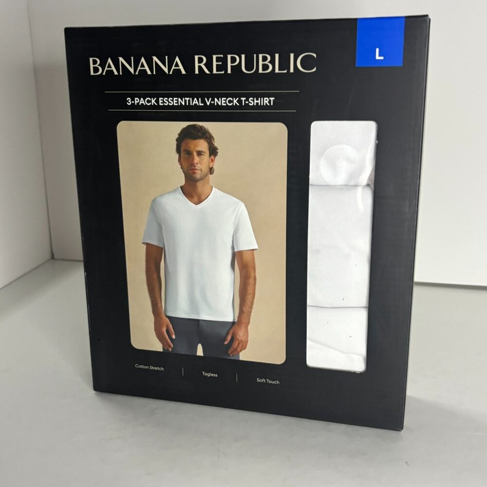 Banana Republic Men's 3-Pack Essential V-Neck T-Shirts - White - Size L